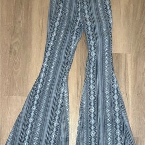 Rock & Roll Denim Bargain Button Bell Aztec Stripe Bell Bottom Size 27x34